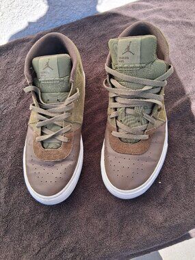 Jordan Men’s Low-Top Sneakers in Olive/Tan